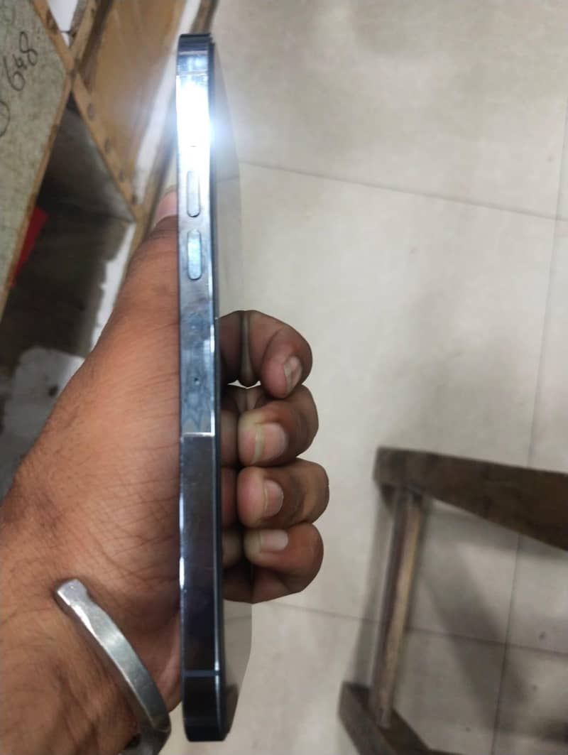Apple iPhone 13 Pro Max 5