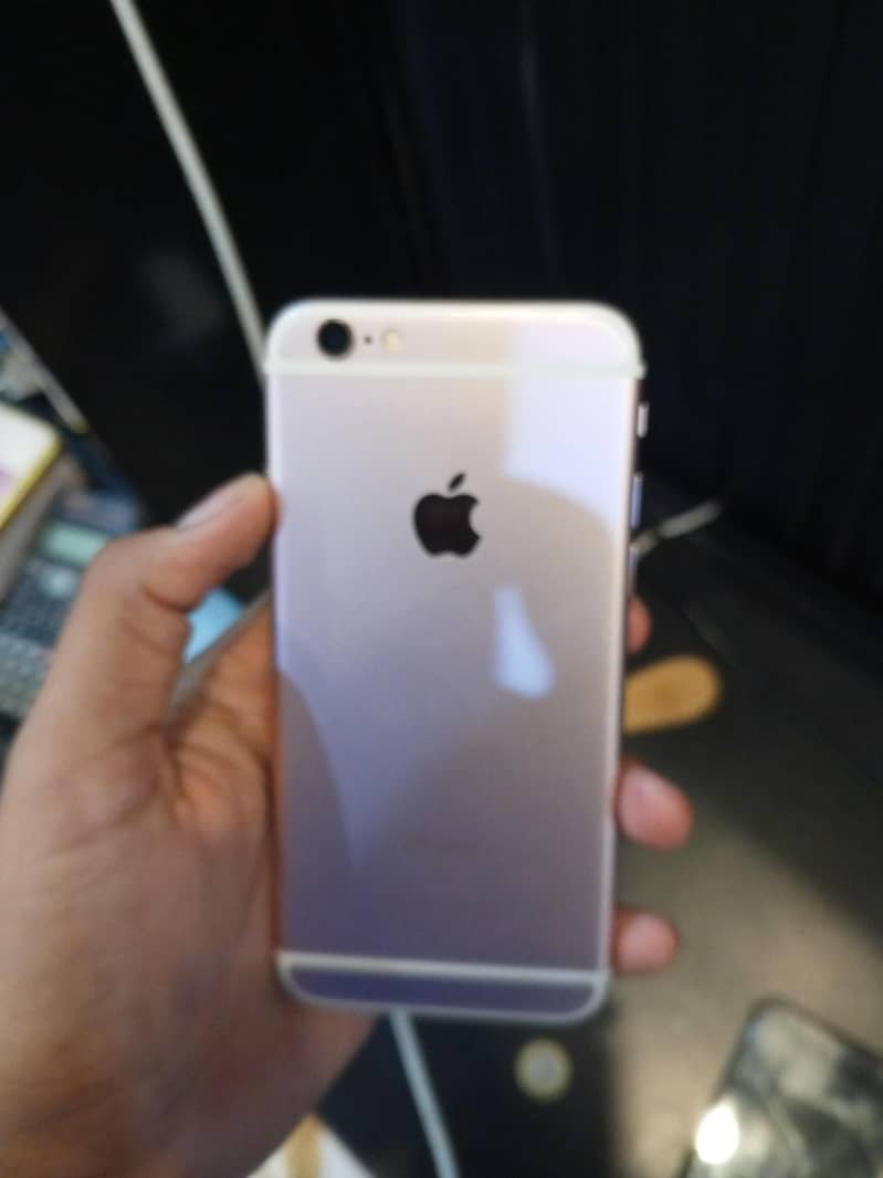 Apple iPhone 6S 1
