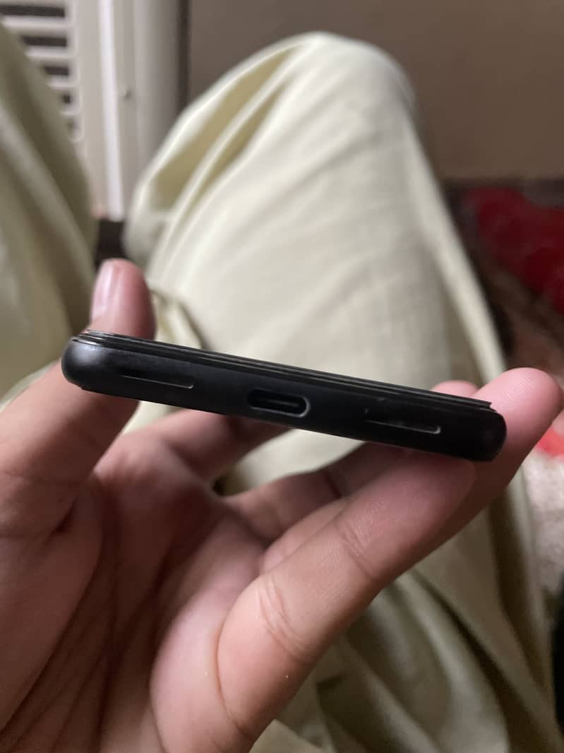 Google Pixel 4.  Snapdragon 855 5