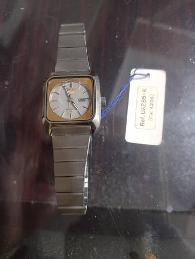 women watch old butt new