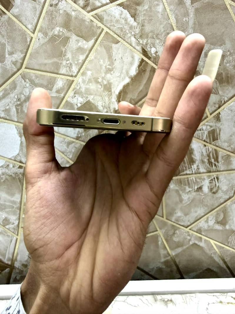 Apple iPhone 12 Pro 2