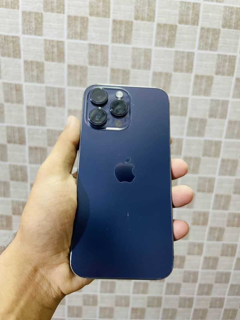 Apple iPhone 14 Pro Max 3