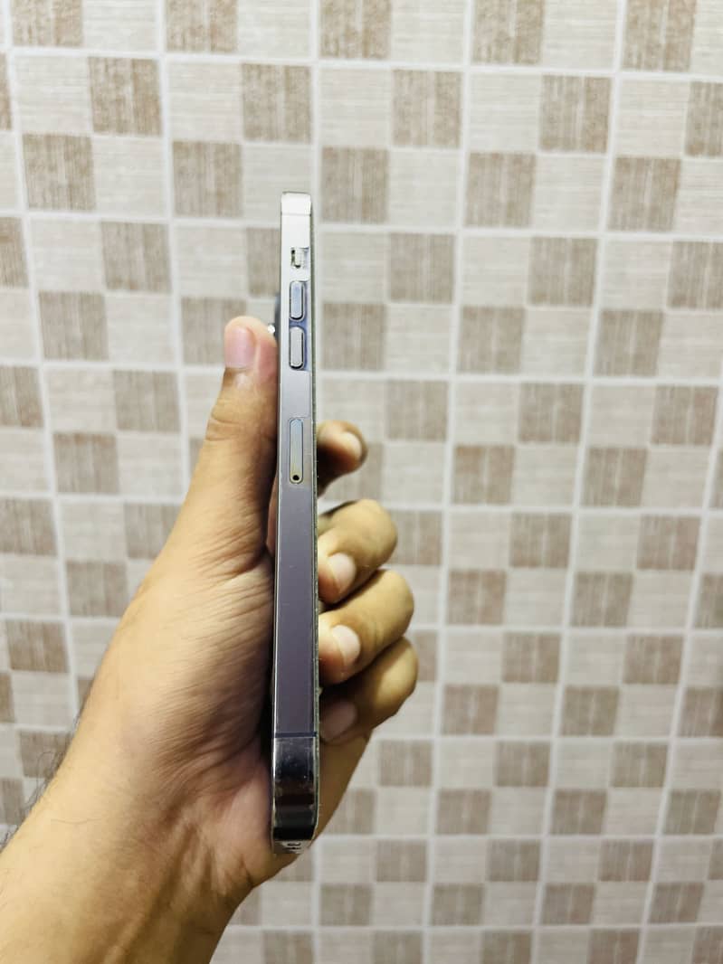 Apple iPhone 14 Pro Max 7