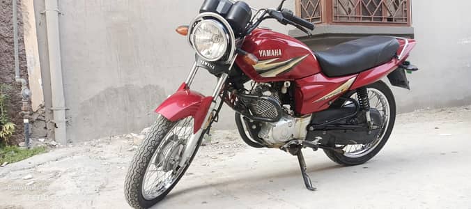 YAMAHA YB125z