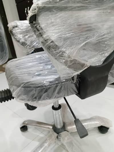 20 office chair available condition look like new