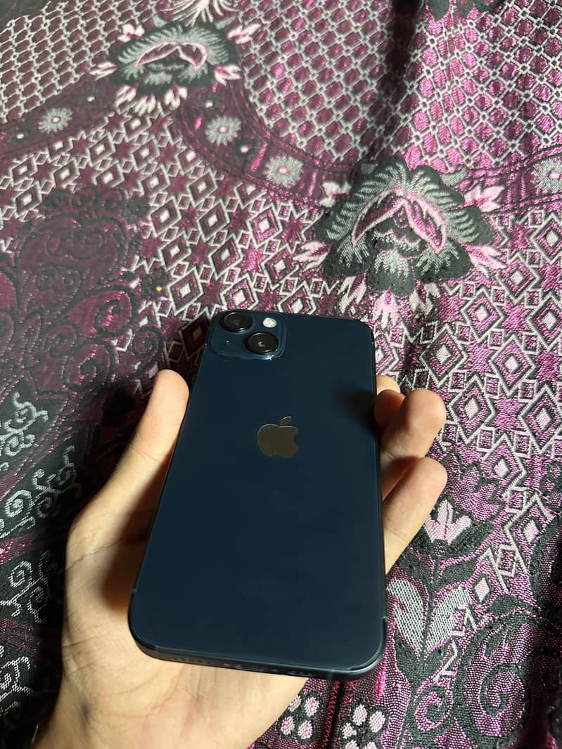 Apple iPhone 13 3