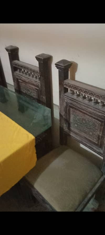 I want to sale my dining table 4 seater