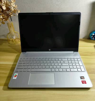 HP Notebook 15 – AMD A9 | 8GB RAM | 256GB SSD