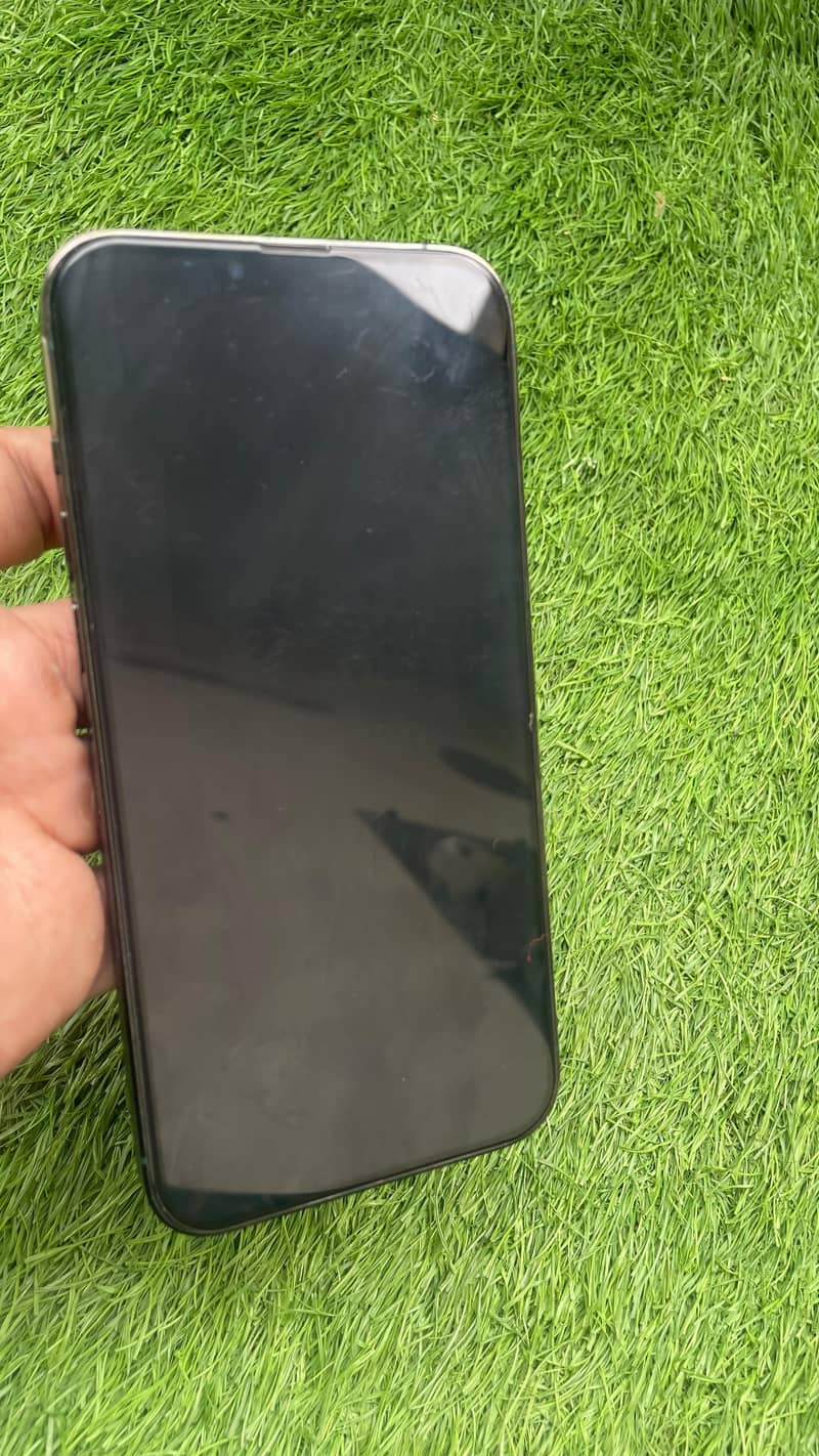 Apple iPhone 13 Pro Max 1