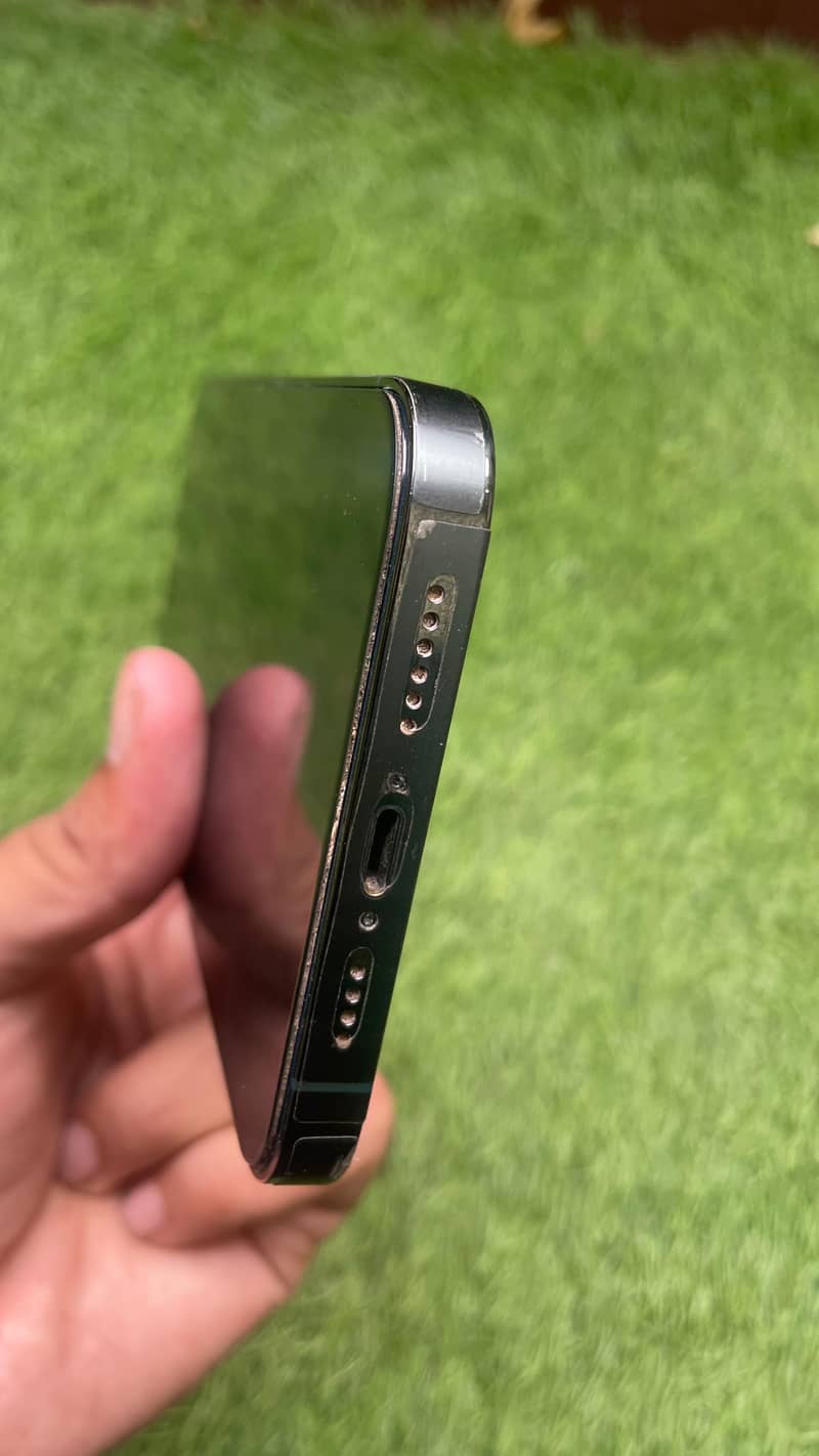 Apple iPhone 13 Pro Max 5