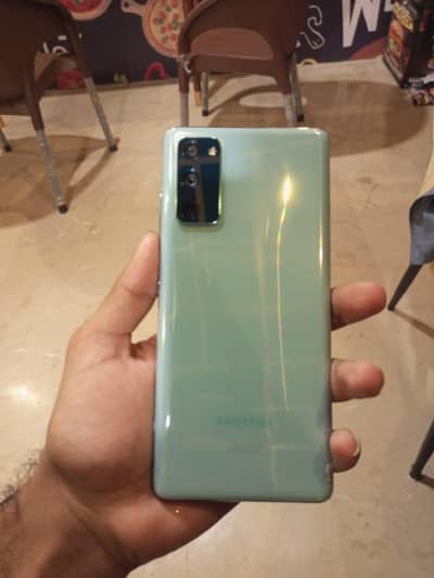 Samsung Mobile S20 FE