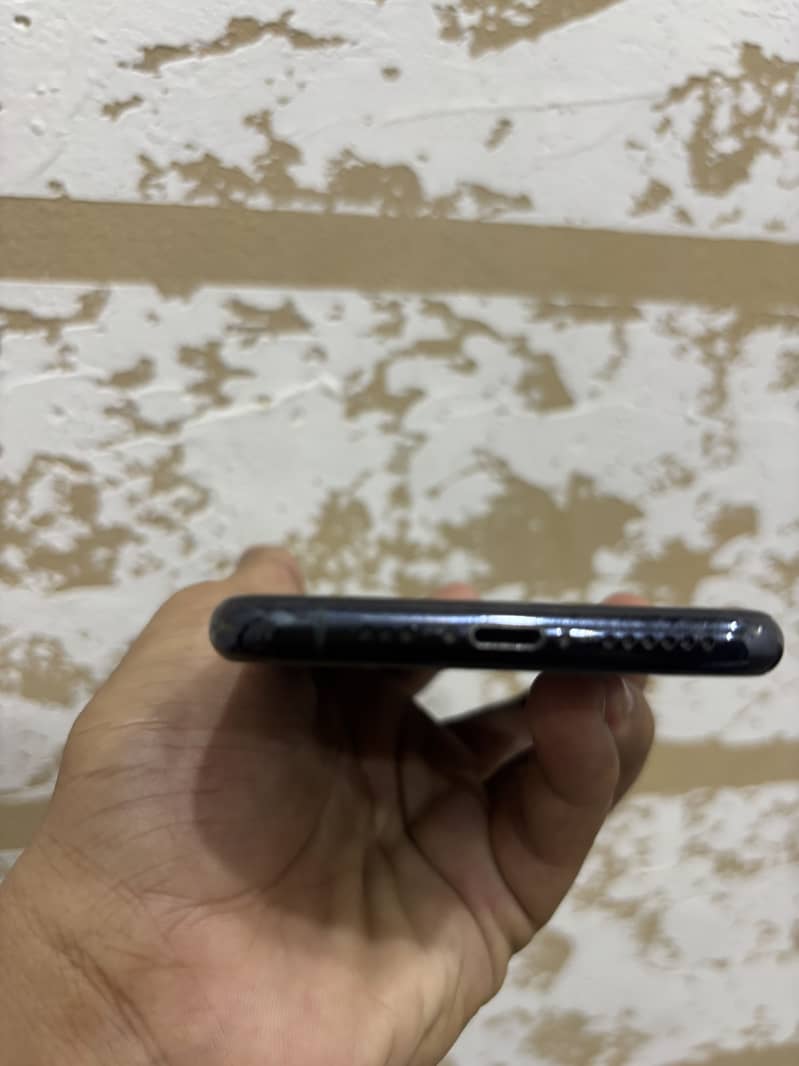 Apple iPhone 11 Pro 0