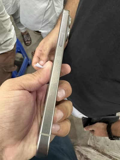 Apple iPhone 15 Pro Max 94% battery with box
