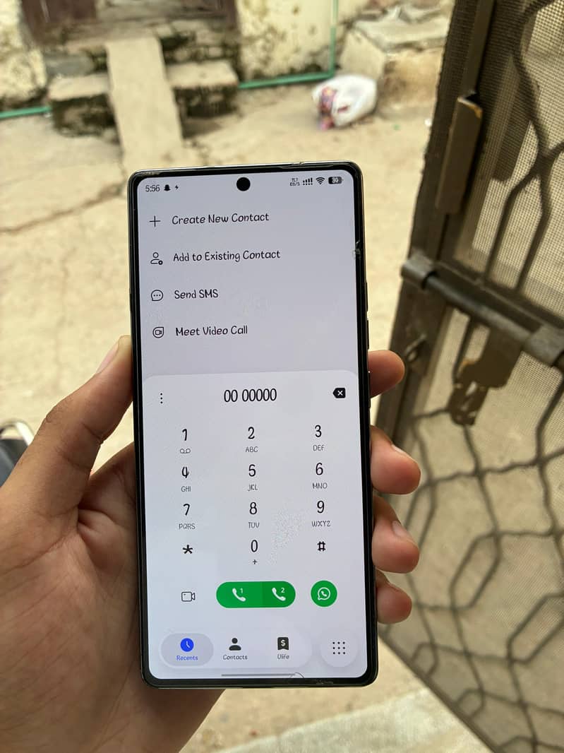 Tecno CAMON 40 1