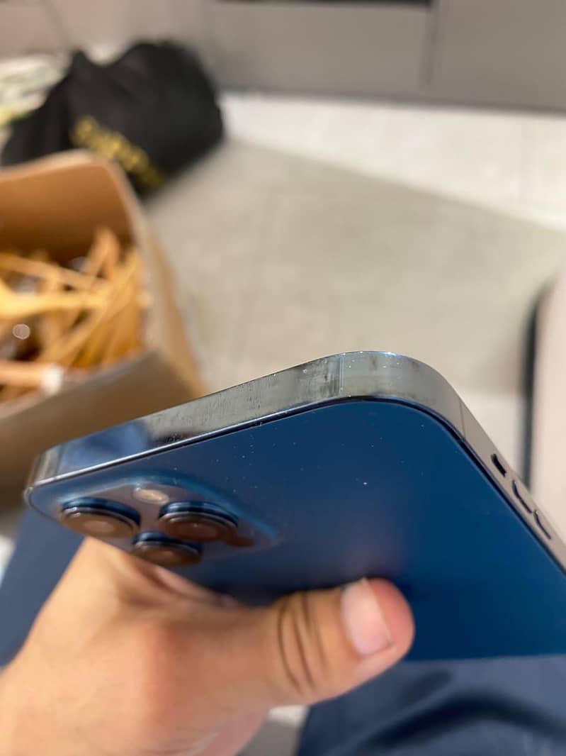 Apple iPhone 12 Pro Max 3