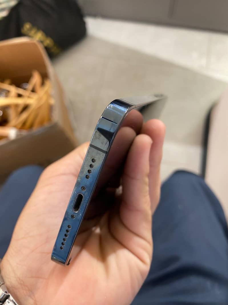 Apple iPhone 12 Pro Max 7