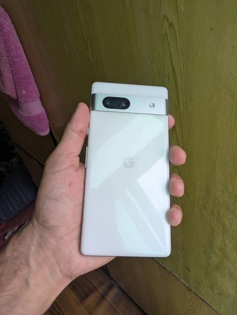 Google Pixel 7a 1