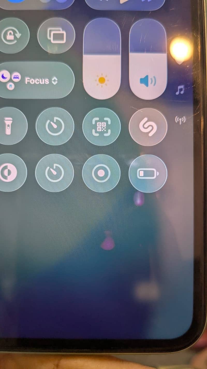 Apple iPhone 11 4