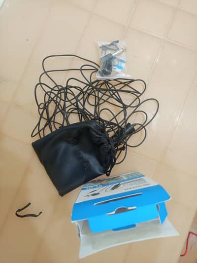  BOYA Lavalier Microphone | DSLR & Mobile Compatible