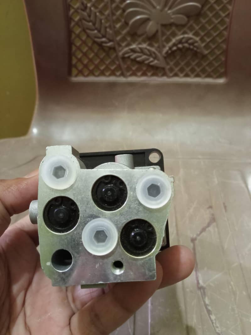 HYVA AIR BUTTON 3