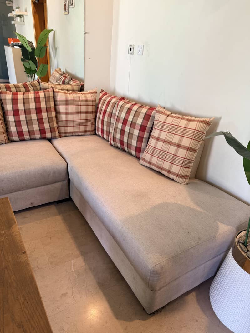 L shaped Sofa 0