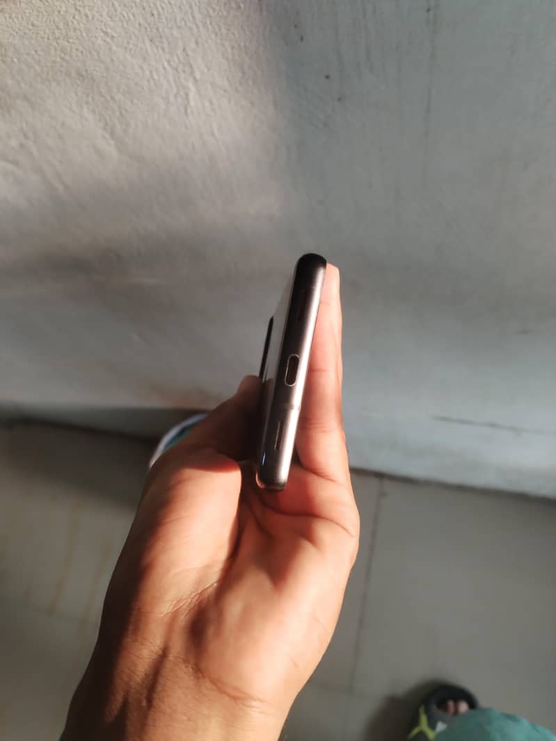 Google Pixel 7a 2