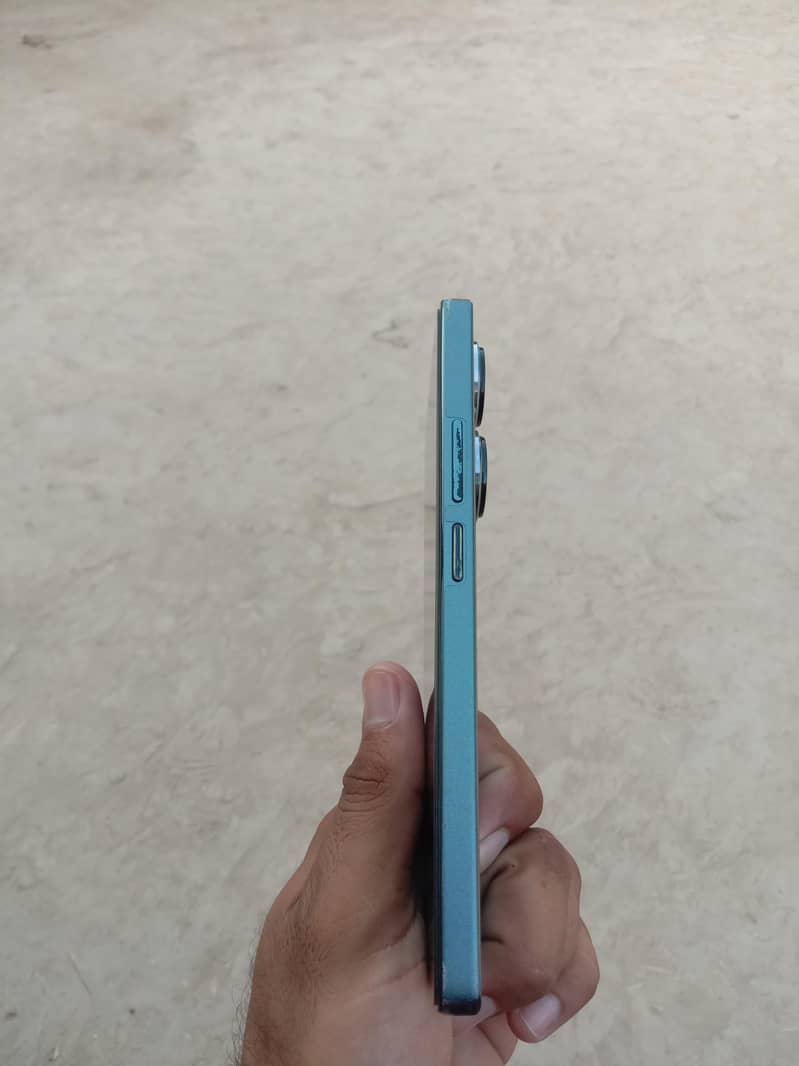 Xiaomi Redmi Note 13 Pro 3
