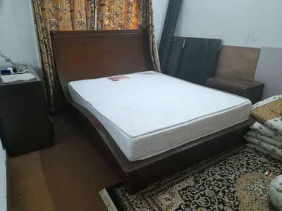 Queen Size Double Bed with Moltyfoam mattress