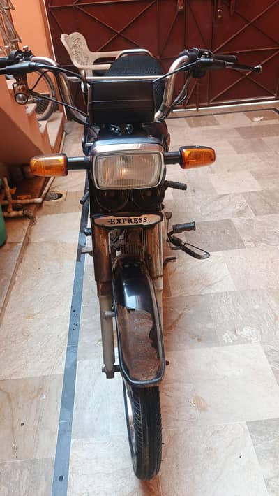 CS 70 EXPRESS BLACK
