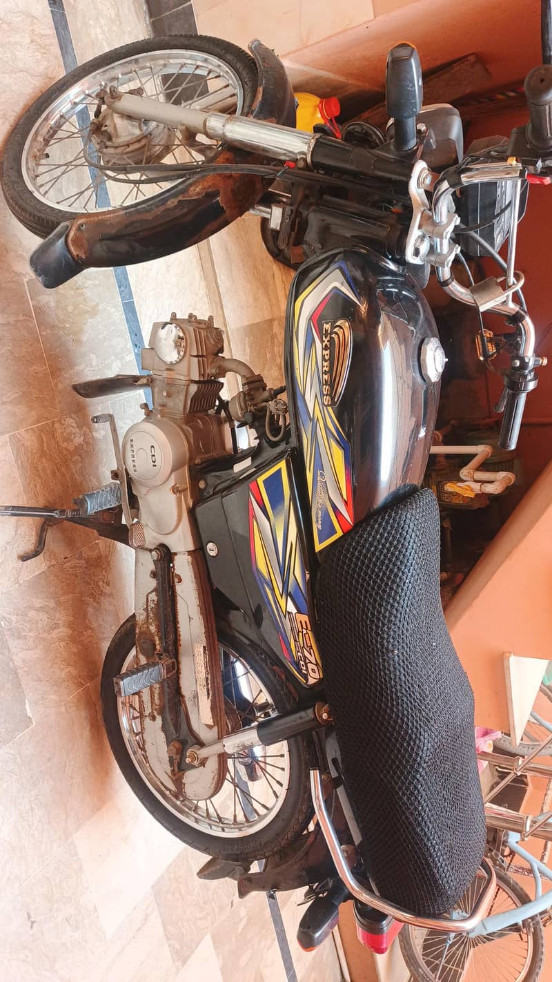 CS 70 EXPRESS BLACK 1