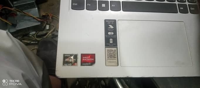 Lenovo ideapad 1