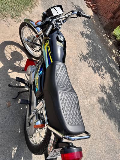 2026 model black 10/10 urgent sale