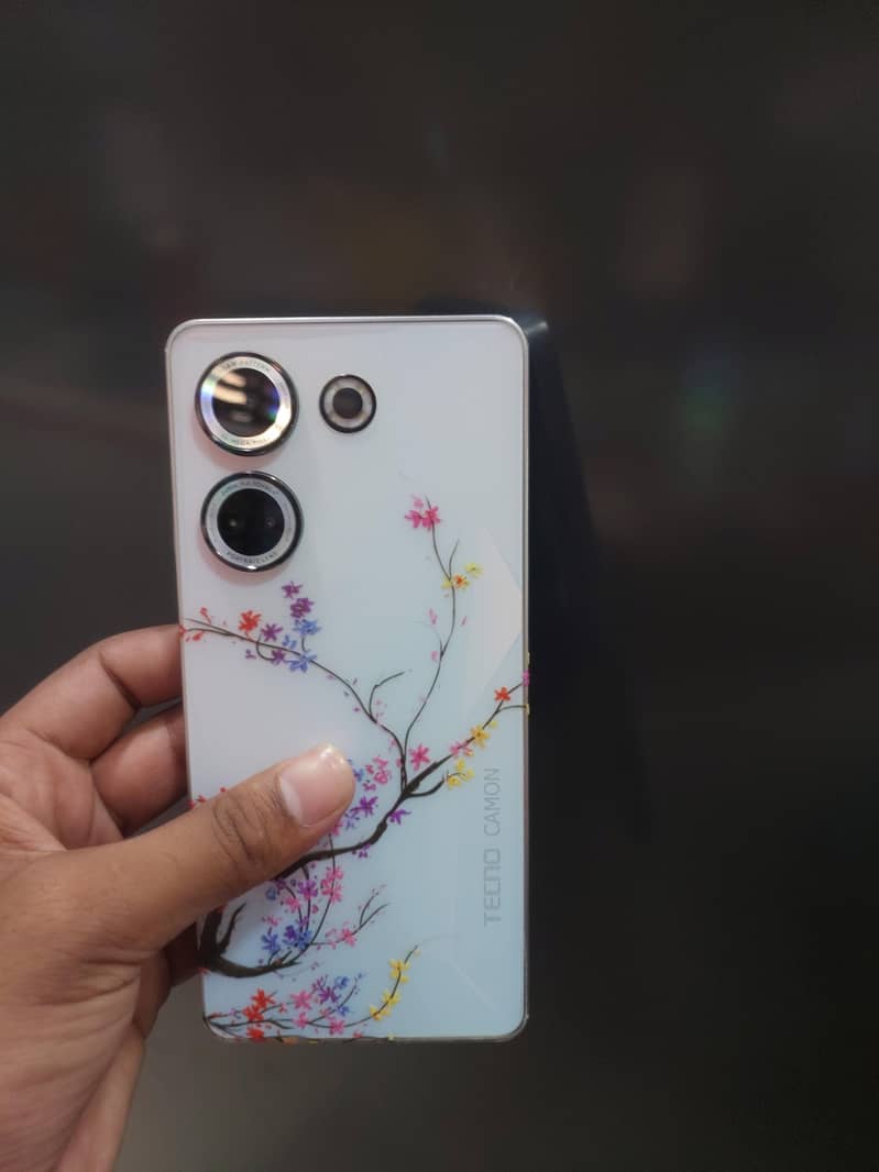 Tecno CAMON 20 1