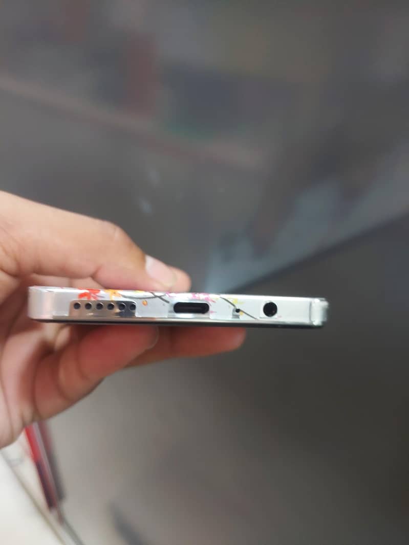 Tecno CAMON 20 4