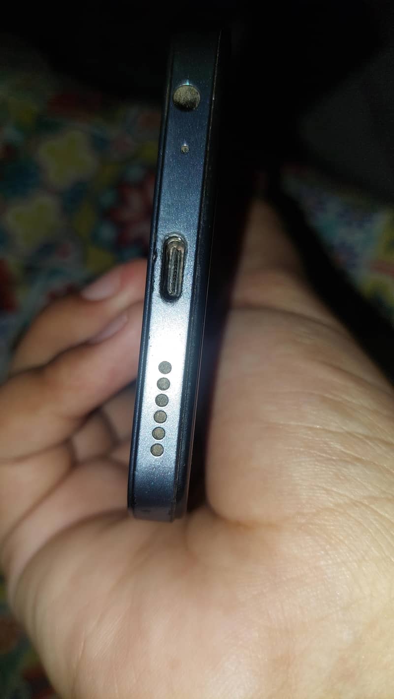 Tecno Spark 20C 4