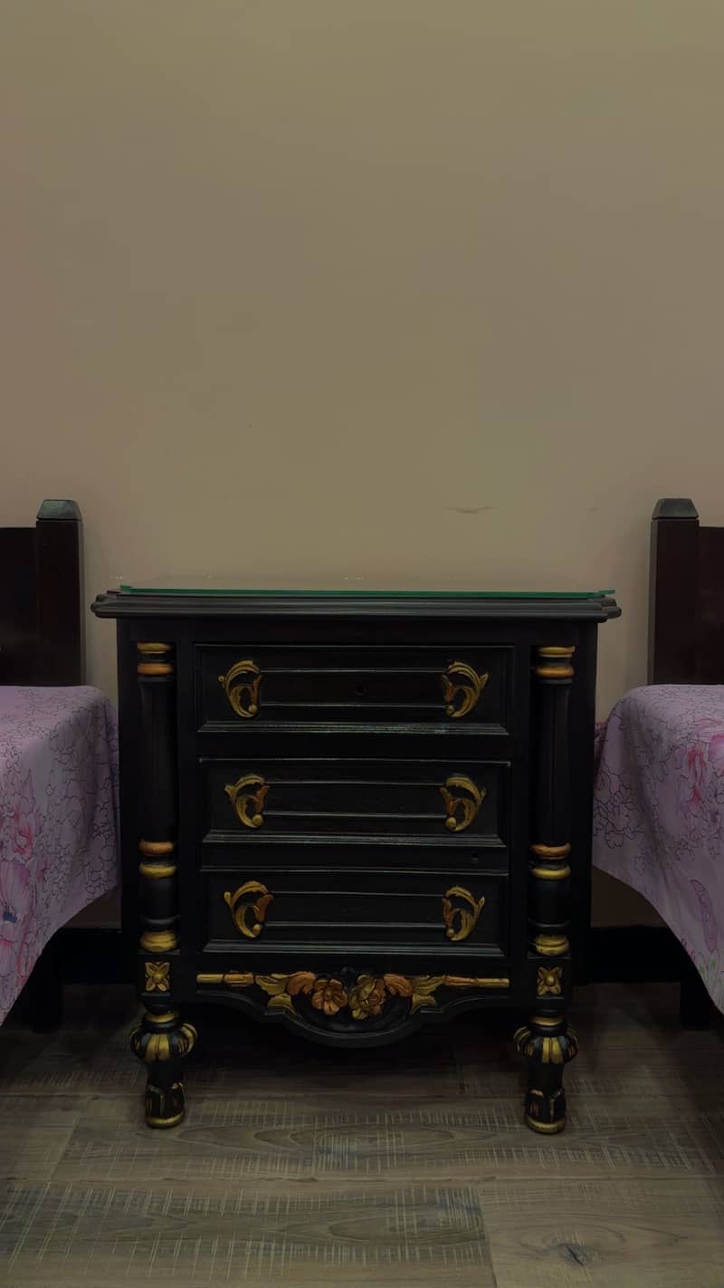 2 single beds and bedside table 2