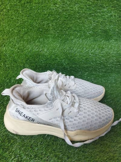 sneaker size 7 number