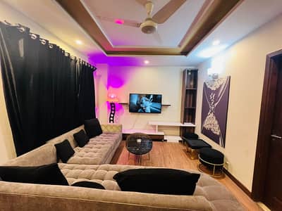 Two bedroom fully furnished apartment on daily and weekly basis