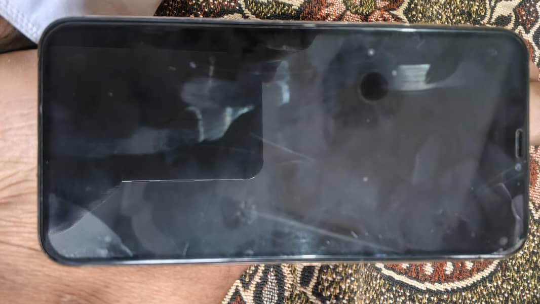 Apple iPhone XS Max 5