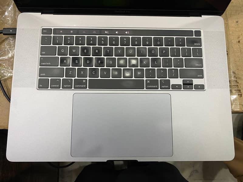 MacBook 2019 Pro 3