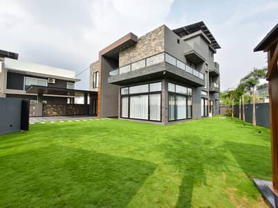 Ultra luxury 32 MRLA designer house for sale with beautiful lawn