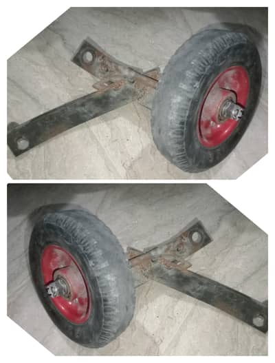 scooty Support side wheels or tyres