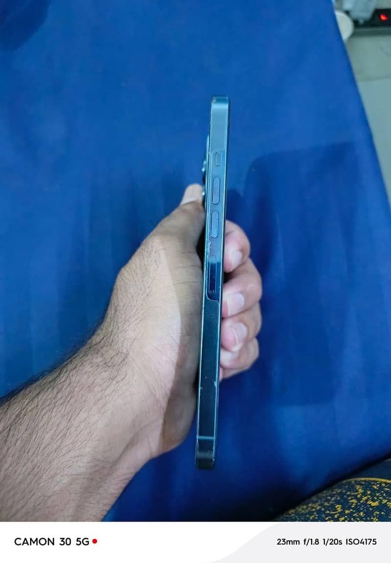 Apple iPhone 13 Pro Max 1