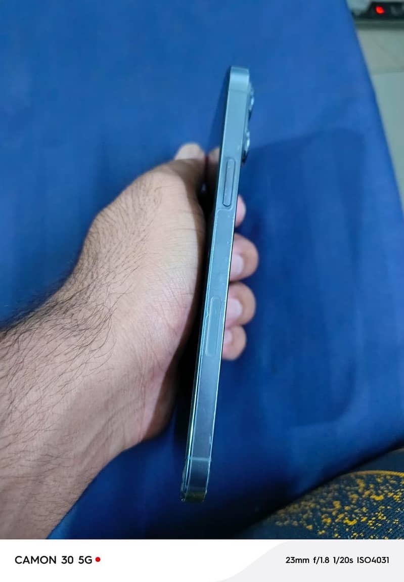 Apple iPhone 13 Pro Max 3