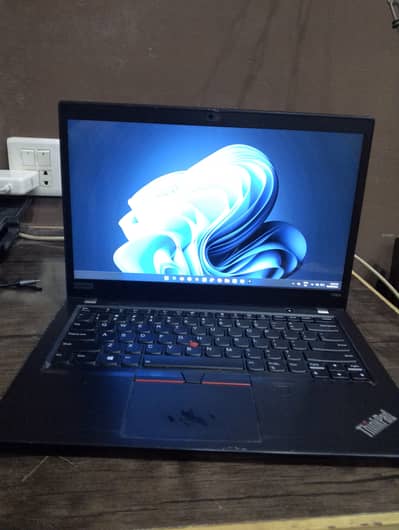 Lenovo Thinkpad T490s 16 GB Ram 256 GB SSD