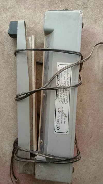 Impulse sealer