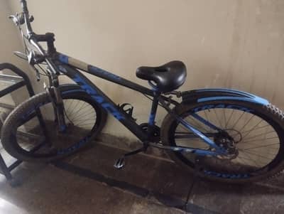 TRACK Mountain Sports Bicycle – Multi-Gear with Disc Brakes
