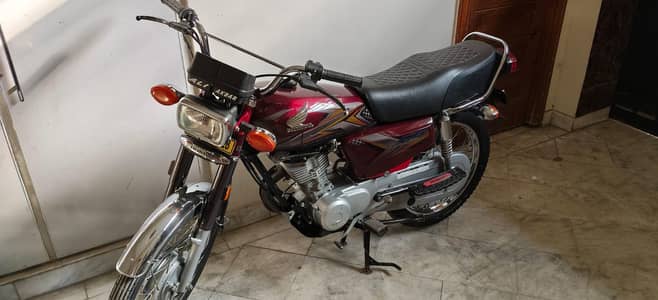Honda 125 2025 sticker lush condition