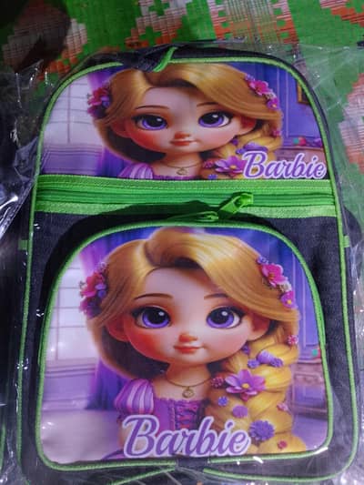 3 or 4 or 5 class ka school bag ha