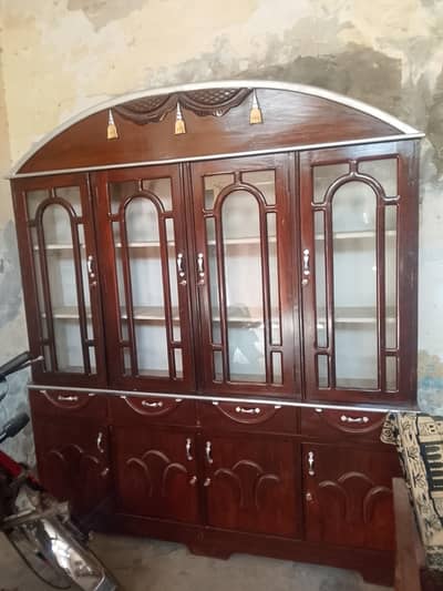 Showcase For Sale – Used | 10/10 Condition | Excellent Quality